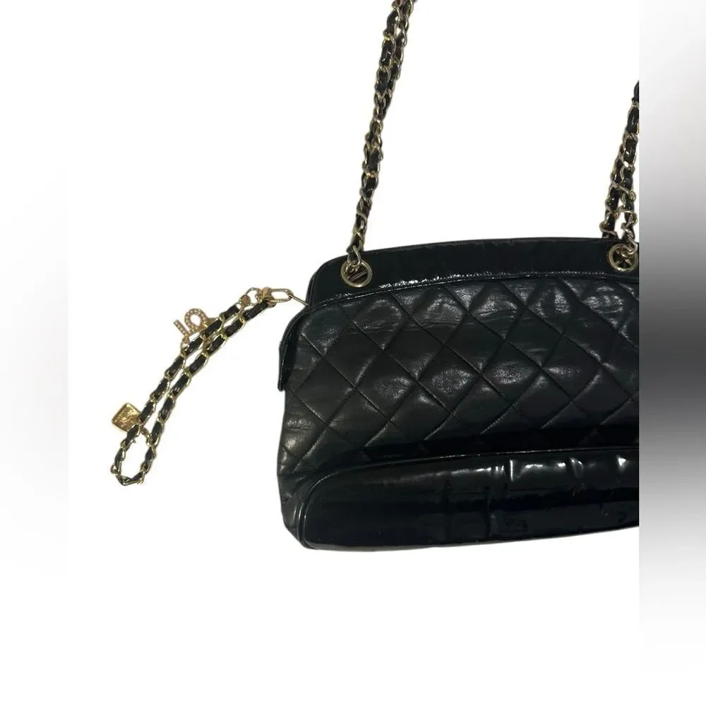 CHANEL Black Quilted Shoulder Bag